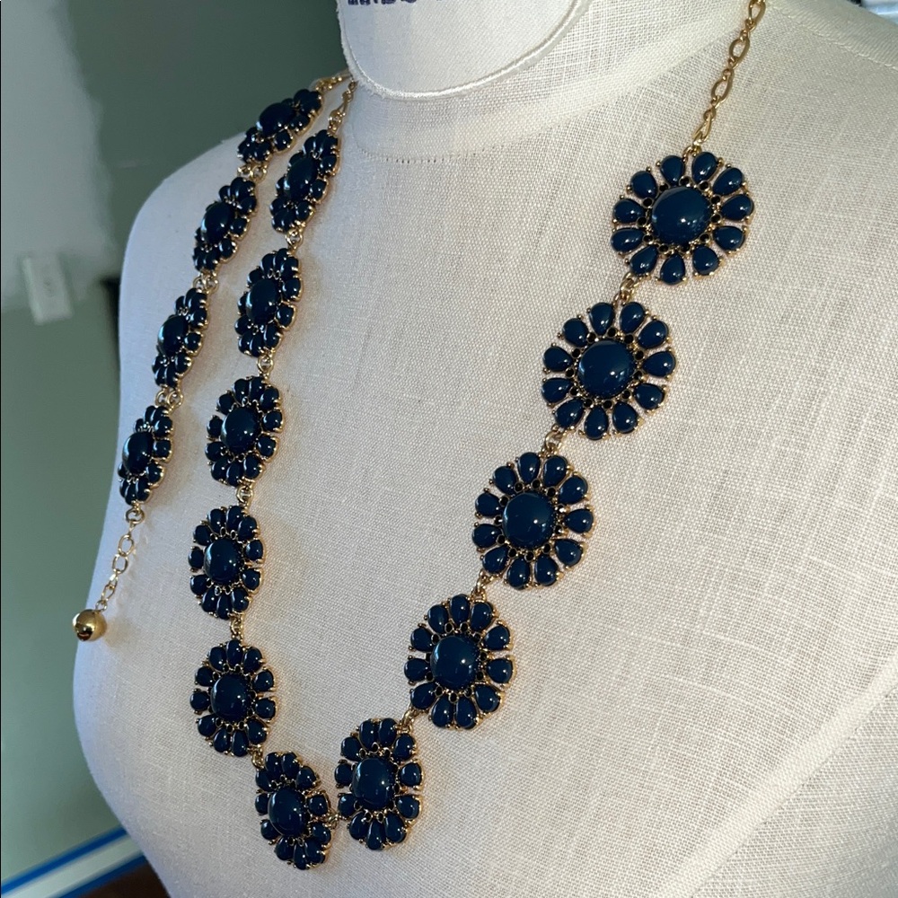 Elegant Gold and Blue Floral Necklace - Picture 5 of 6